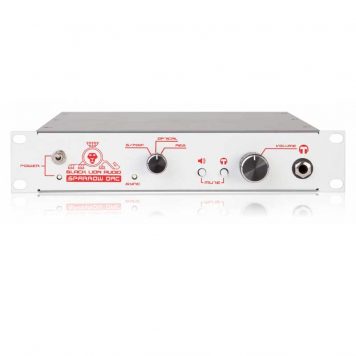 Black-Lion-Audio-Sparrow-DAC-front-view